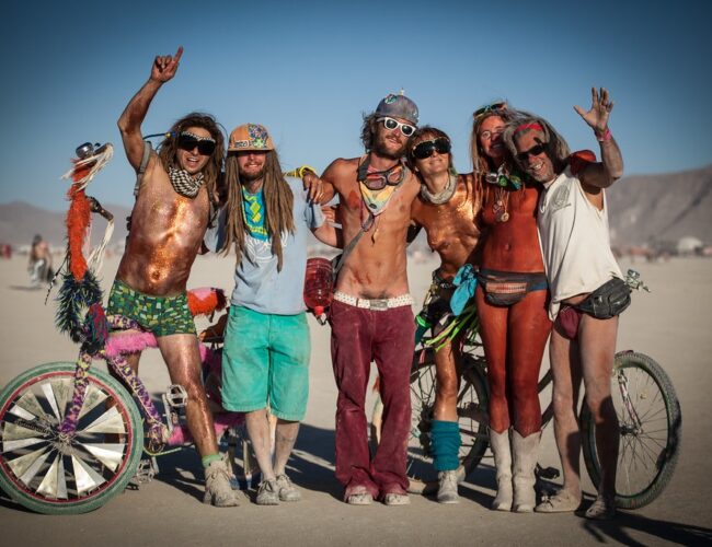 Burning Man não dá sold out pela primeira vez em uma década. Crise financeira e climática estão entre os motivos, confira!